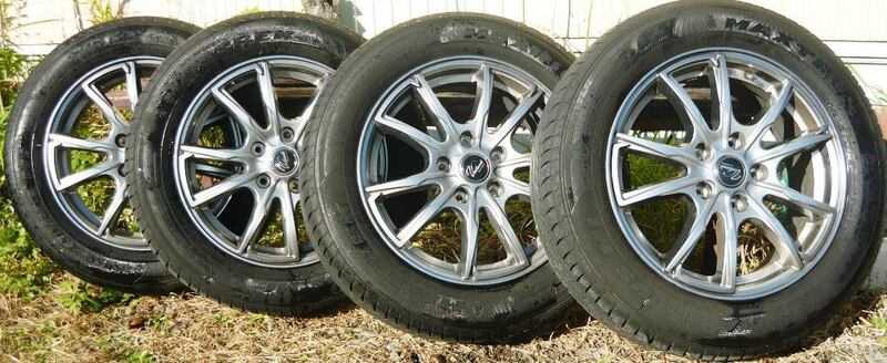 超美品　ヴォクシー他　MAXTREK　２０５/６０R１６　Verthaudi　タイヤホイール４本セット