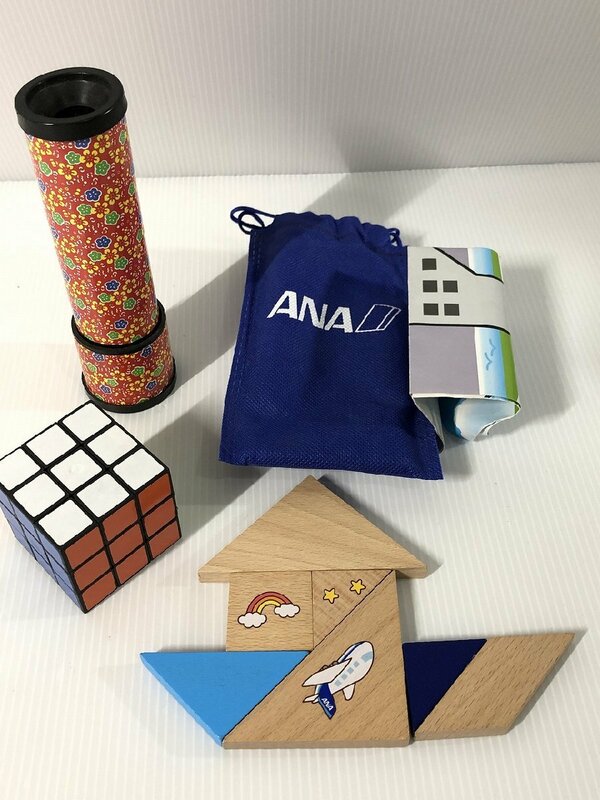 ANAなど 木製パズル、ルービックキューブ、万華鏡 知育玩具 他 中古 T1