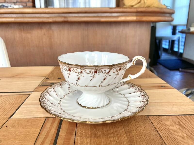 ■ノリタケ Noritake カップ&ソーサー ジュリエット ティーカップ 茶器 金彩 白磁 高級磁器 洋食器 紅茶用品 コレクション ギフト■