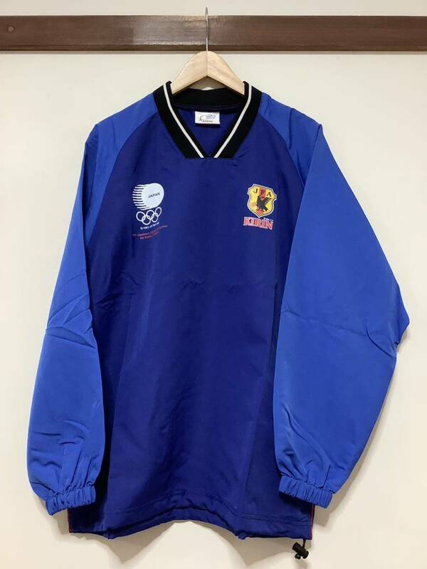 と1215 美品 サッカー日本代表 アテネオリンピック 2004 ウインドシャツ サッカーシャツ L ピステ トレーニングシャツ