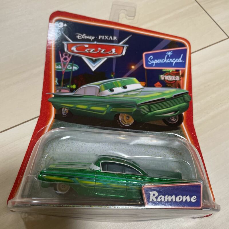 マテル カーズ ディズニー ピクサー キャラクターカー Ramone グリーン バージョン ラモーン ミニカー MATTEL CARS 緑 色