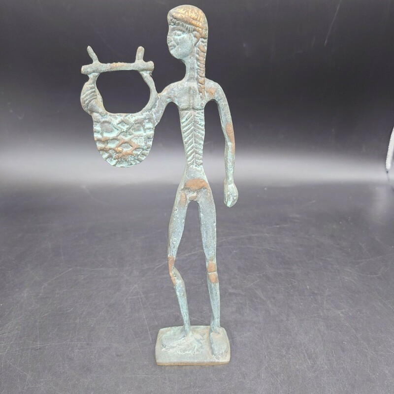 ｋ12231548　リラを持つアポロン。 エトルリア人の人物。 鋳造ブロンズで複製。 436グラム 美術 置物