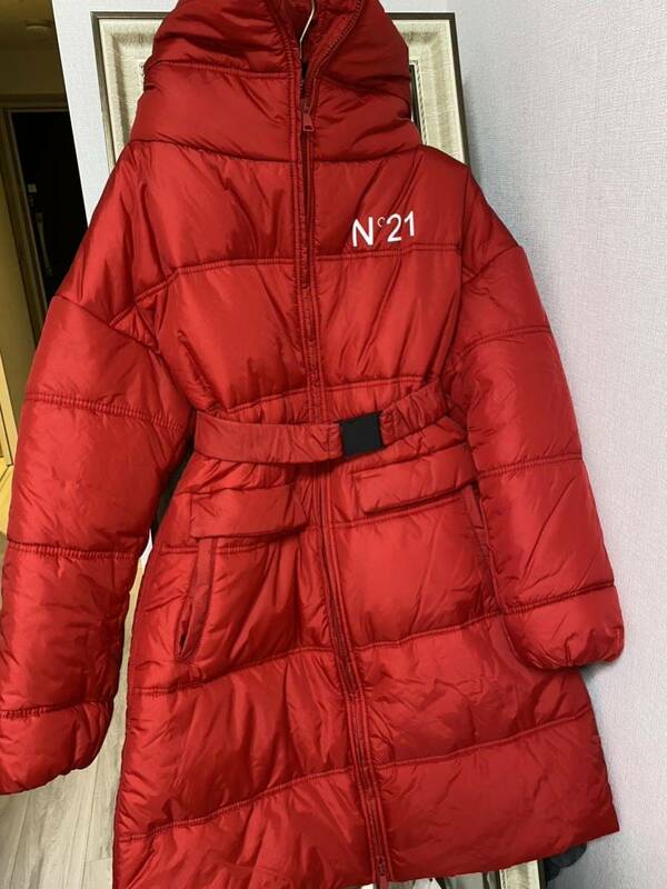 未使用2021秋冬ヌメロヴェントゥーノN°21中綿コート赤白ロゴベルト付き４０（7～9号細身）