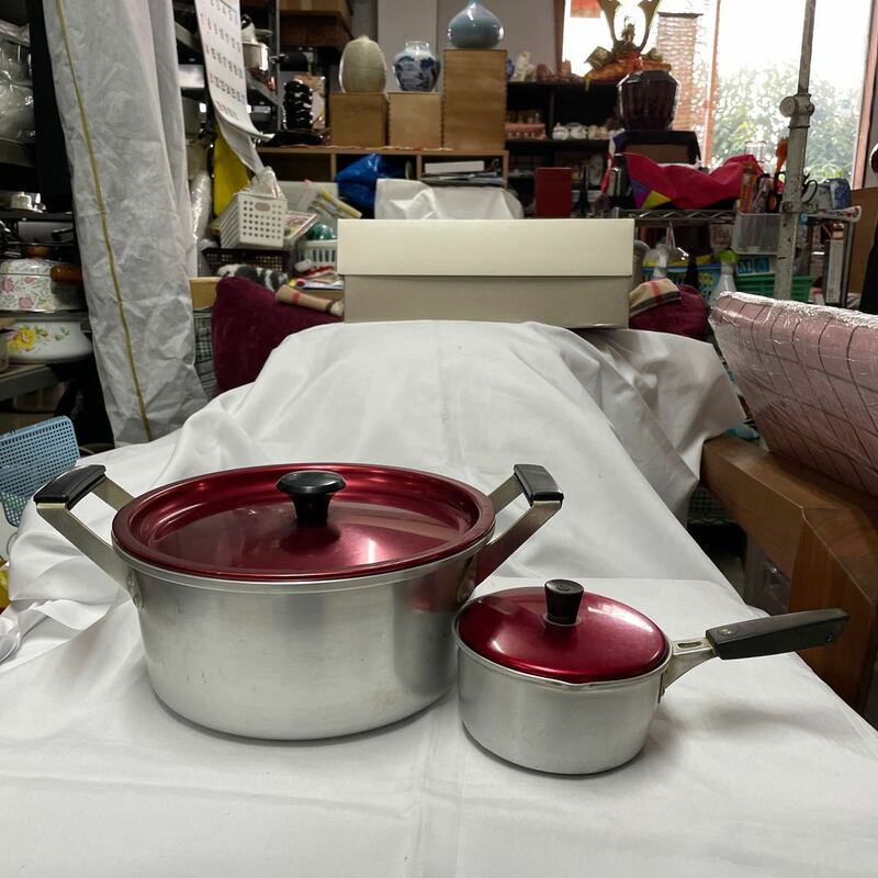 昭和レトロ　両手鍋　片手鍋セット　アルミ鍋　赤い蓋の鍋