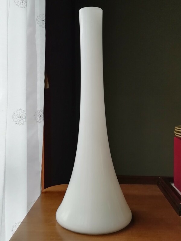 ミルクガラス 花瓶 大型 高さ約55cm フラワーベース フラスコ型 シンプル 美術 ホワイト 白 装飾 アート インテリア 北欧 vase 送料込み