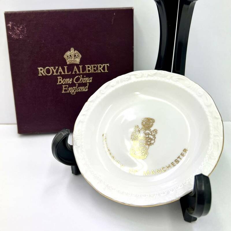 【T】ROYAL ALBERT　ロイヤルアルバート　小皿　小鉢　アンティーク　洋食器　 ソーサーのみ　食器　カフェ　箱有り　保管品【622】