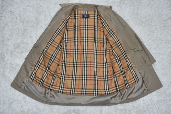 ★★BURBERRY'S★バーバリープロサッム★ ノバチェックの軽量ダウンライナー お洒落なカーキ色２WAYコート