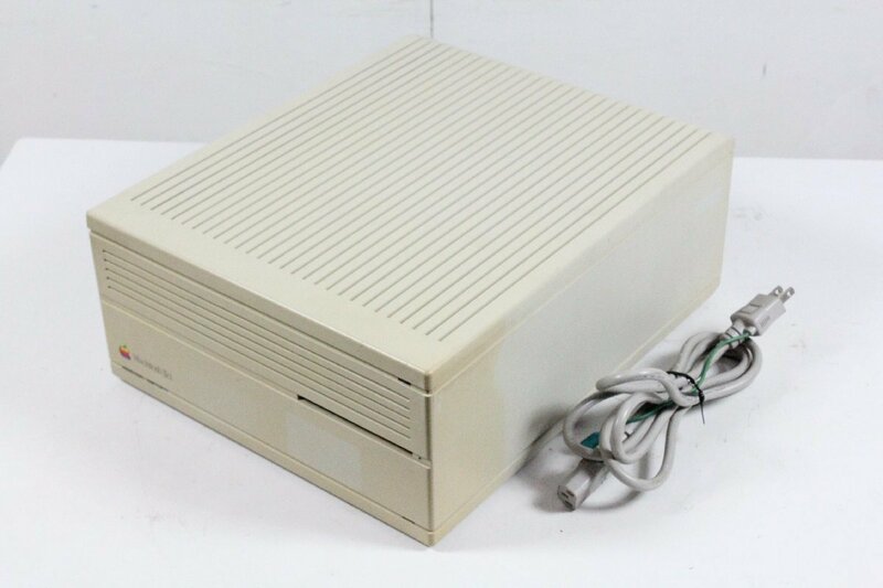 Apple M5780 Macintosh Ⅱci 旧型PC デスクトップ アップル コンピュータ HDD無し 修理 部品取り マッキントッシュ 【ジャンク品】