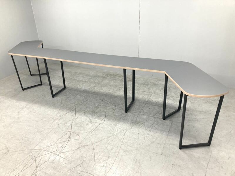 okamura/オカムラ　2022年製　アルトホワイエ　コミュニケーションテーブル　シンプル　ハイテーブル　ミーティングテーブル　オフィス