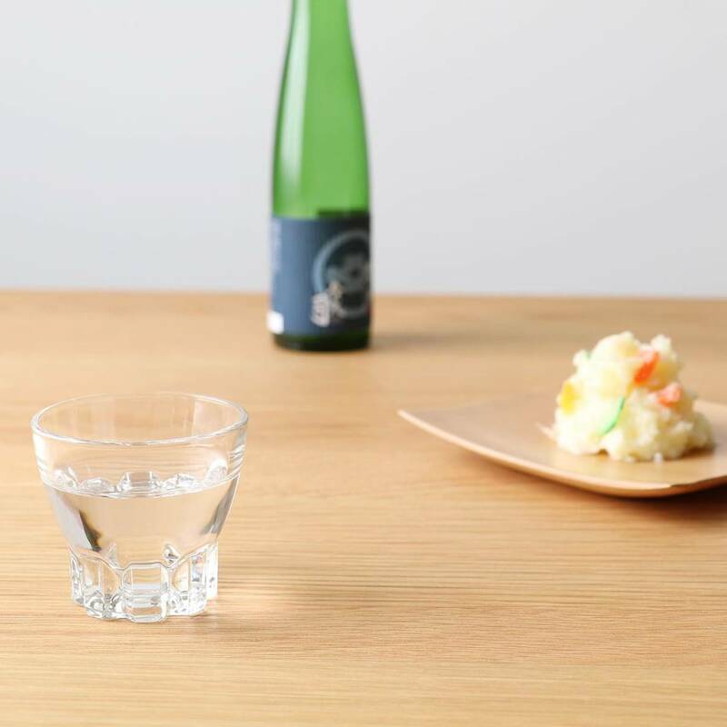 12個セット シンプル美しいお猪口 日本製 おちょこ 食器 ガラス製 お祝い うち呑み ギフト ぐい呑み 酒器 杯盃 ぐい飲み 盃