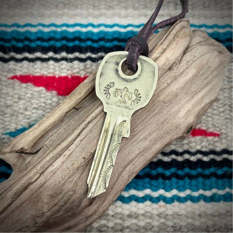 真鍮　ブラス　アメリカ　ヴィンテージキー　鍵　ネックレス　ペンダント　#インディアンジュエリー　ネイティブアメリカン　ナバホ族