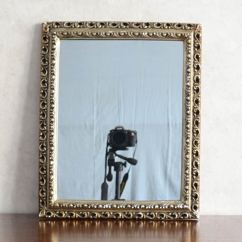イギリス クラシック ウォールミラー アラベスク模様 シャビーゴールド 鏡 壁掛け ドレッサー 石膏 アンティーク 卓上ミラー