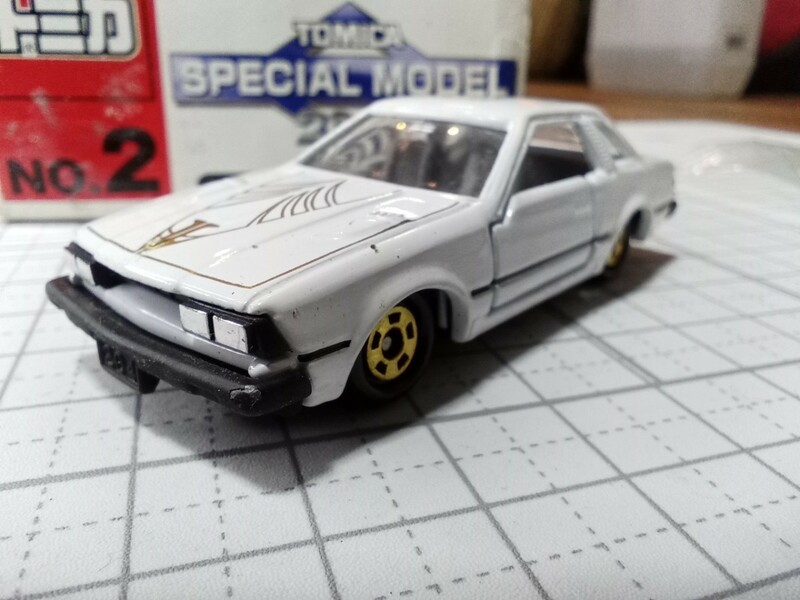 トミカ 日産 シルビア 2000 ZSE-X S=1/61 特別仕様トミカ2001/No.2/開封品/NISSAN/SILVIA/TOMICA/当時物