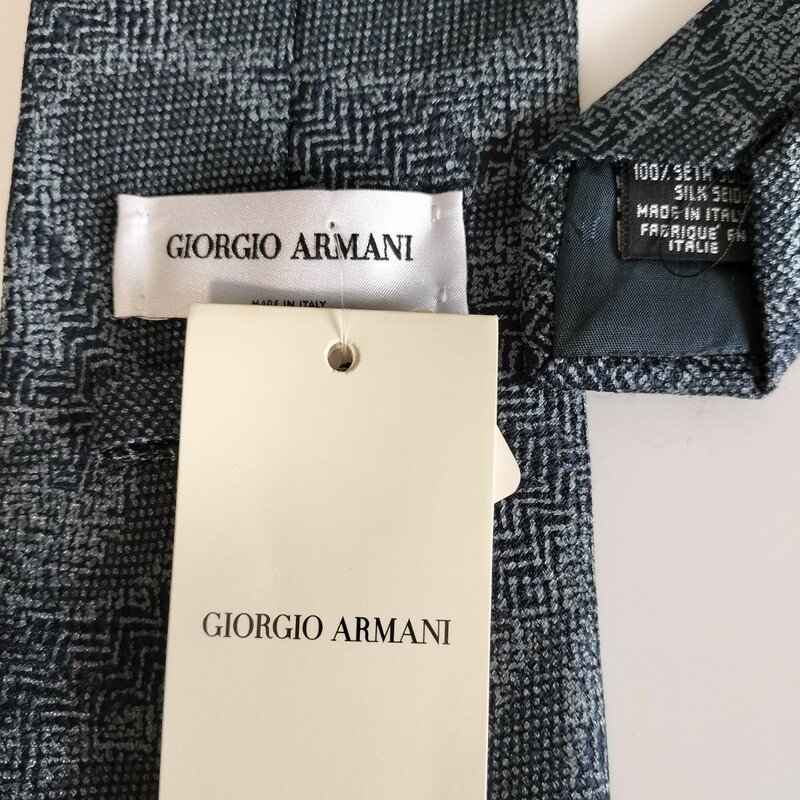 GIORGIO ARMANI(ジョルジオアルマーニ)グレー柄ネクタイ新品　未使用　タグ付き
