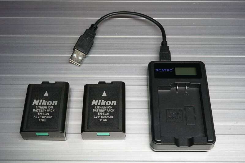Nikon ニコン Li-ion リチャージャブルバッテリー EN-EL21 純正品2個＋社外充電器 
