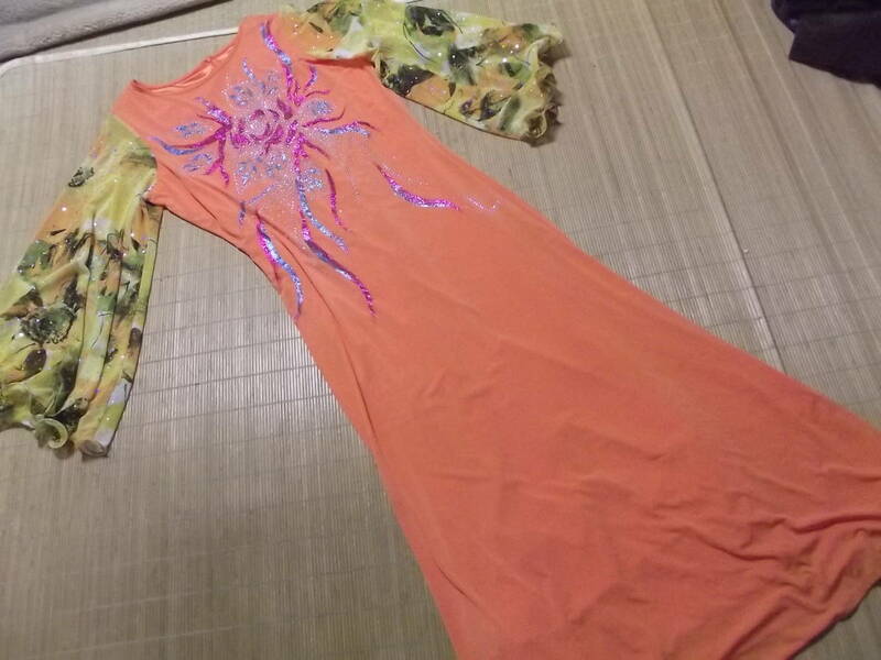 美品　大きいサイズ　社交ダンス用　オレンジ　ストレッチある　スパンコール付き　ロングドレス　衣装　ワンピース