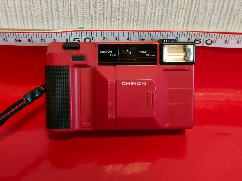 カメラ　希少　チノン CHINON 35F 2 コンパクトカメラ フィルムカメラ コンパクトフィルムカメラ 赤 チノン 35F-Ⅱ 1:3.8 35mm　1202