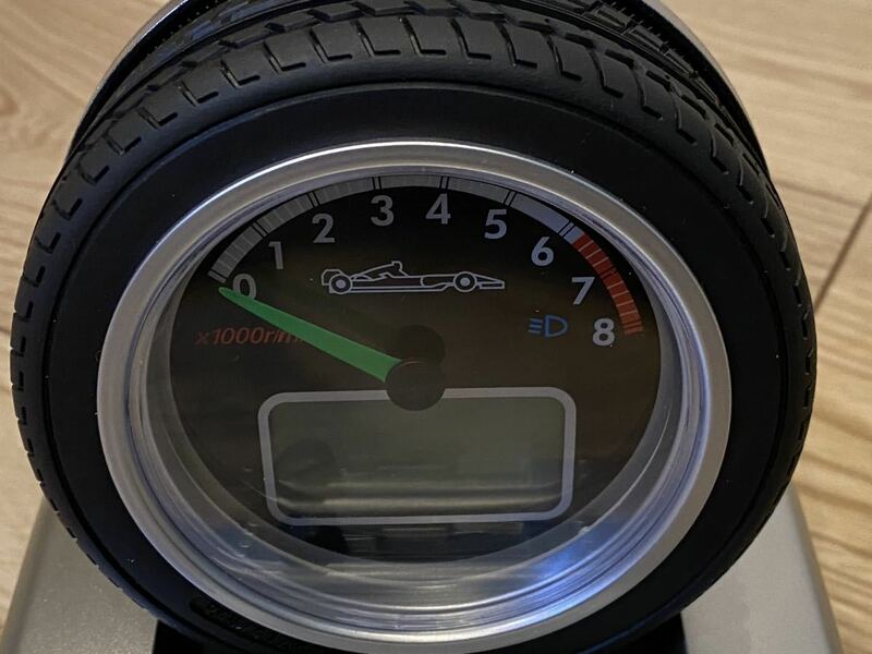 デジタルタイヤクロック　時計　タコメーター　タイヤスピードメーター 株式会社クレファー　置き時計　車　タイヤ　メーター　レア品
