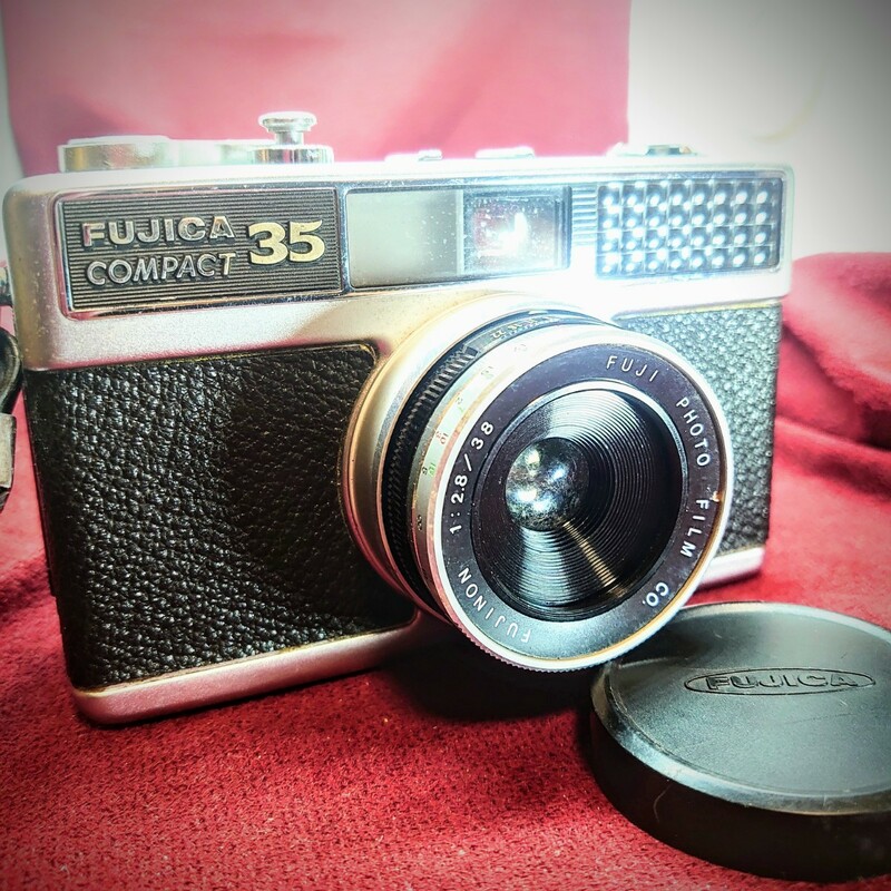 Q26【シャッターOK】FUJICA COMPACT35 コンパクトフィルムカメラ フジカ コンパクト LENS FUJINON F:2.8 38mm 昭和レトロ