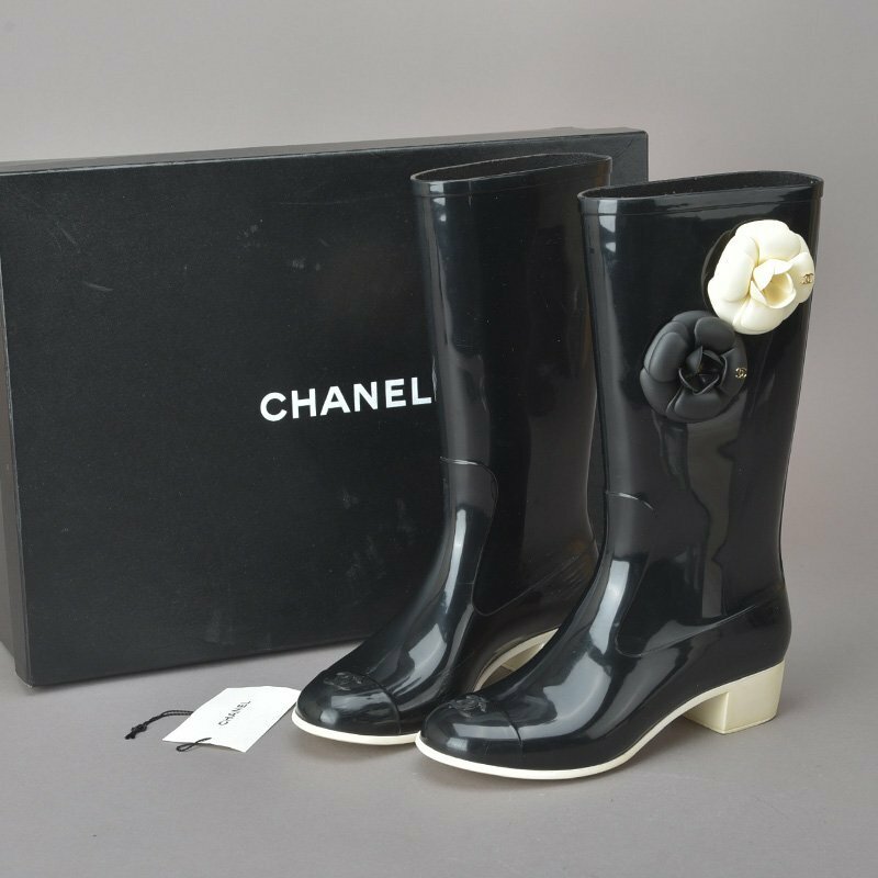 美品 CHANEL シャネル カメリア 長靴 レインブーツ 23.5cm 37 PVC ブラック 黒 白 花 雨具 防水 ココマーク ロングブーツ 靴 Mb.k/a.b