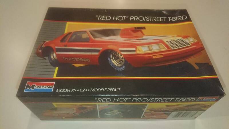 Monogram モノグラム製 Red Hot レッドホット Pro street Thunderbird プロストリート サンダーバード ドラッグレースカー 1/24 稀少