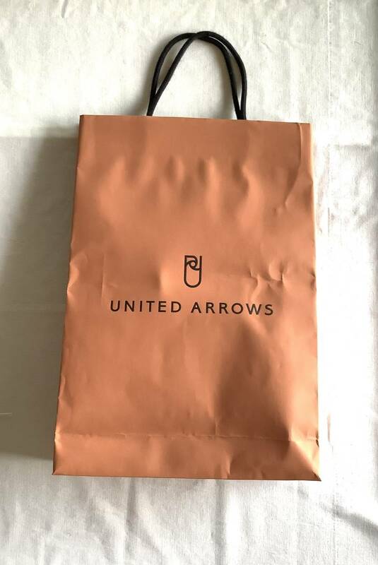 【美品！】UNITED ARROWS /ユナイテッドアローズ　紙袋　手提げ　ショップ袋