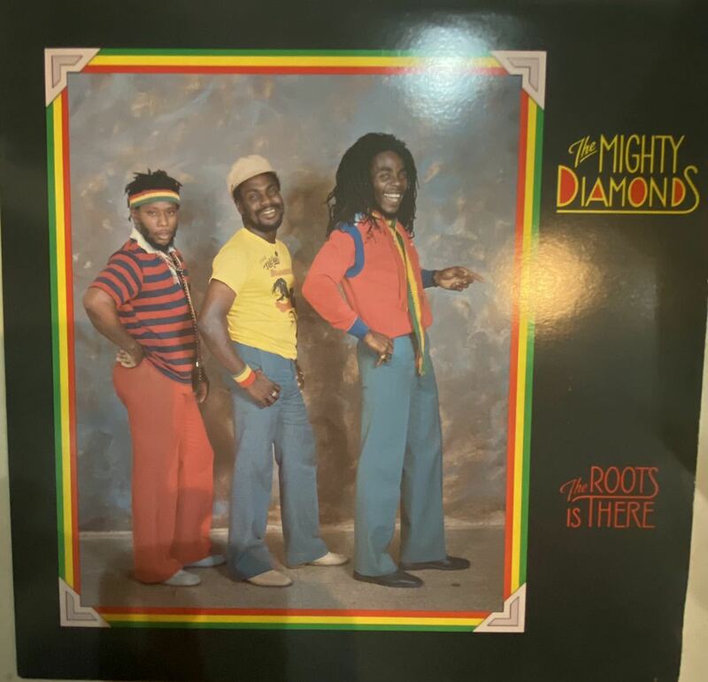 ☆THE ROOTS IS THERE/THE MIGHTY DIAMONDS☆