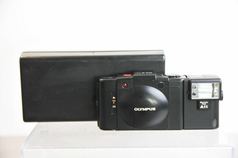 カメラ コンパクトフィルムカメラ OLYMPUS オリンパス XA2 F3.5 35mm X98