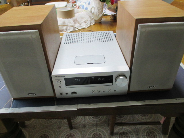 【Pioneer（パイオニア）X-HM50　総合100W CDミニコンポ スピーカー付き　動作品】