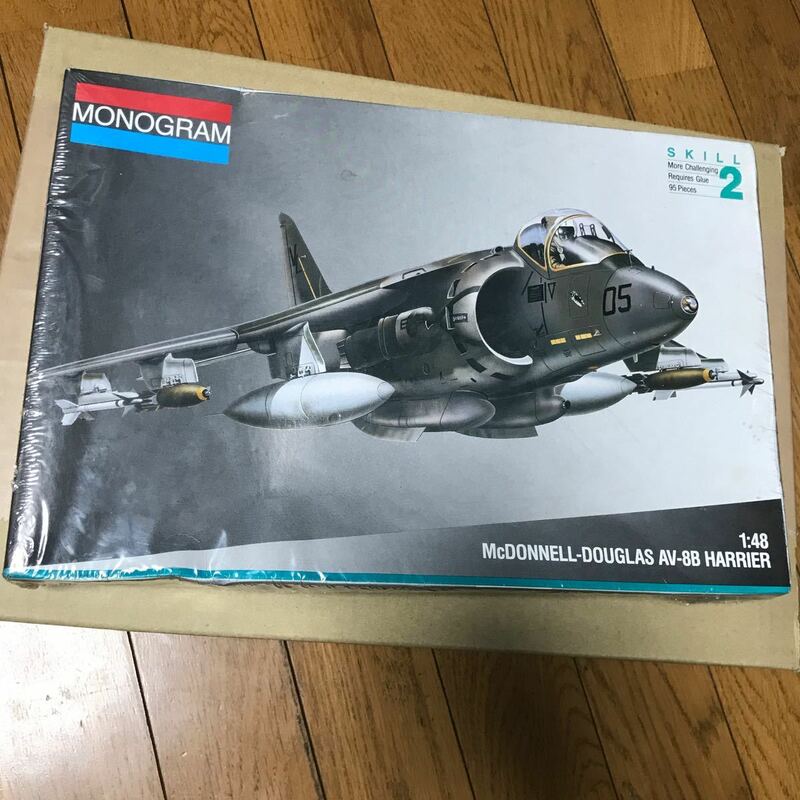 モノグラム 1/48スケール マクドネルダグラス AV-8B ハリアー