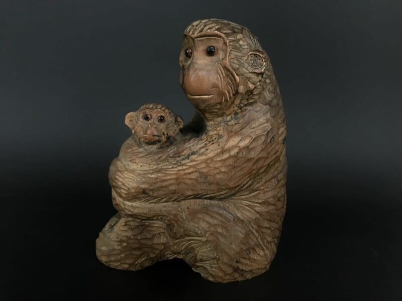 a0212 木彫り 猿の置物 置物 猿 親子猿 さる 申 彫刻 木製 オブジェ インテリア