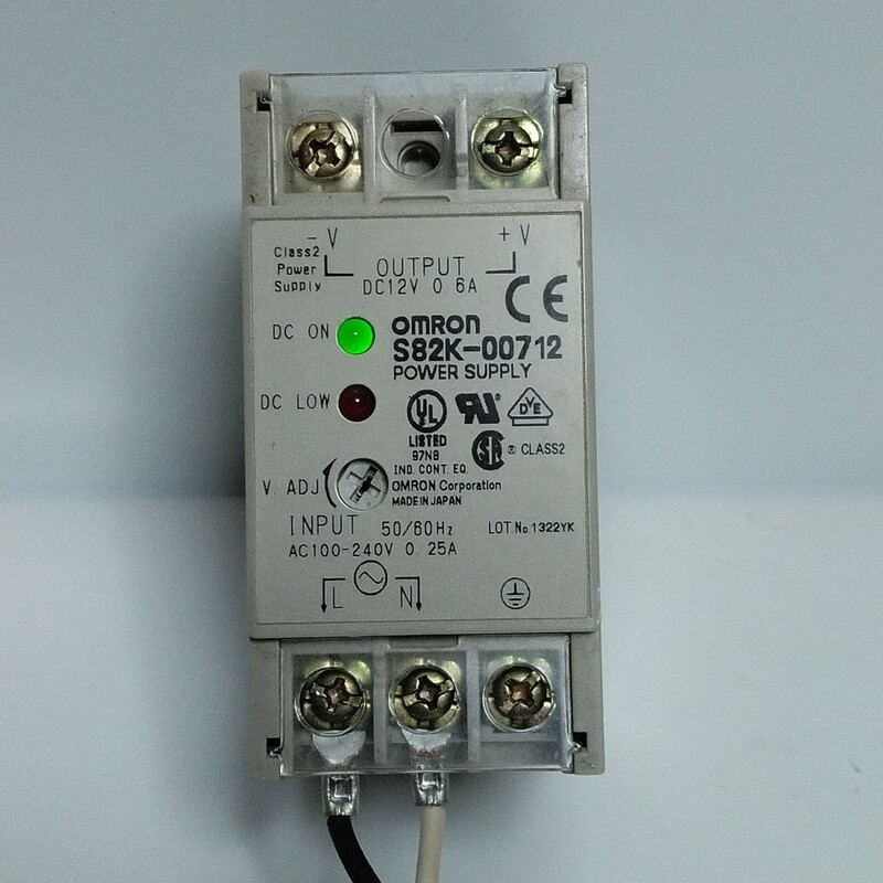 オムロン S82K パワーサプライ スイッチング電源 DC12V 0.6A 送料無料