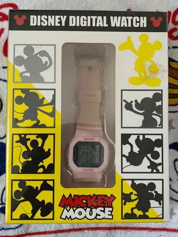 Disney digital watch ミッキーマウス　デジタルウォッチ　腕時計 ピンク色