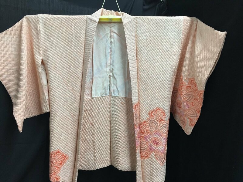 和装　羽織　ピンク　絞り　　身丈約６９㎝　　たとう紙付き　中古保管品　　TH1.003