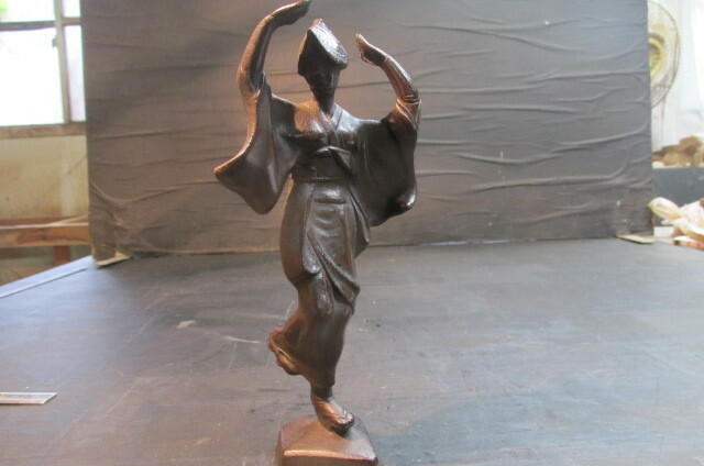 人間国宝　高橋敬典　鉄製鋳造阿波踊り像　７２３ｇ　オブジェ