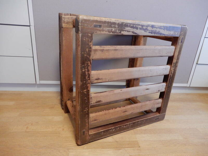 こたつ櫓　②　古民具　炭炬燵　昭和レトロ　ディスプレイ台　椅子　テーブル