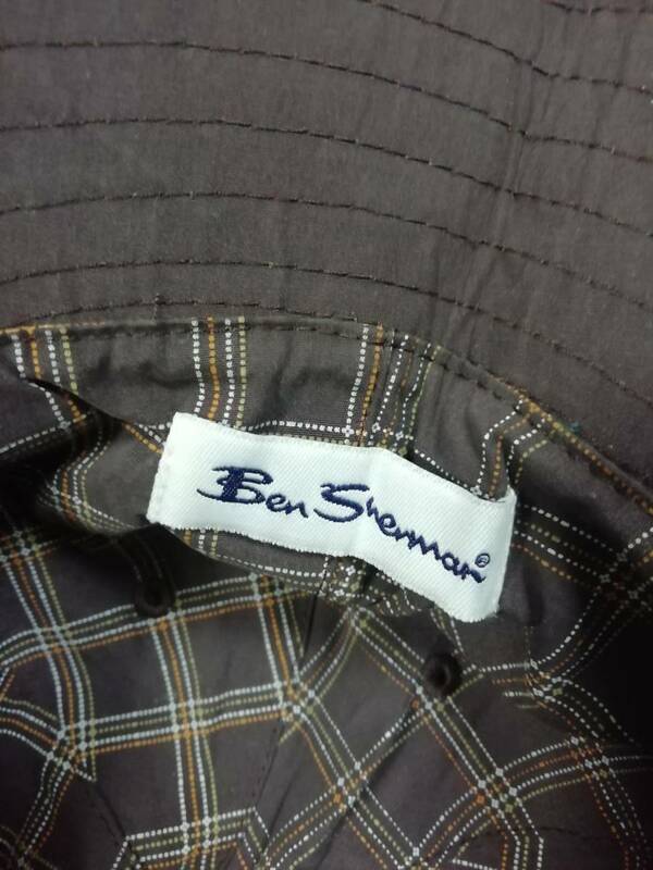 ■Ben Sherman■ダークブラウン色帽子！　つばが広めでかわいい帽子です！ベン・シャーマン