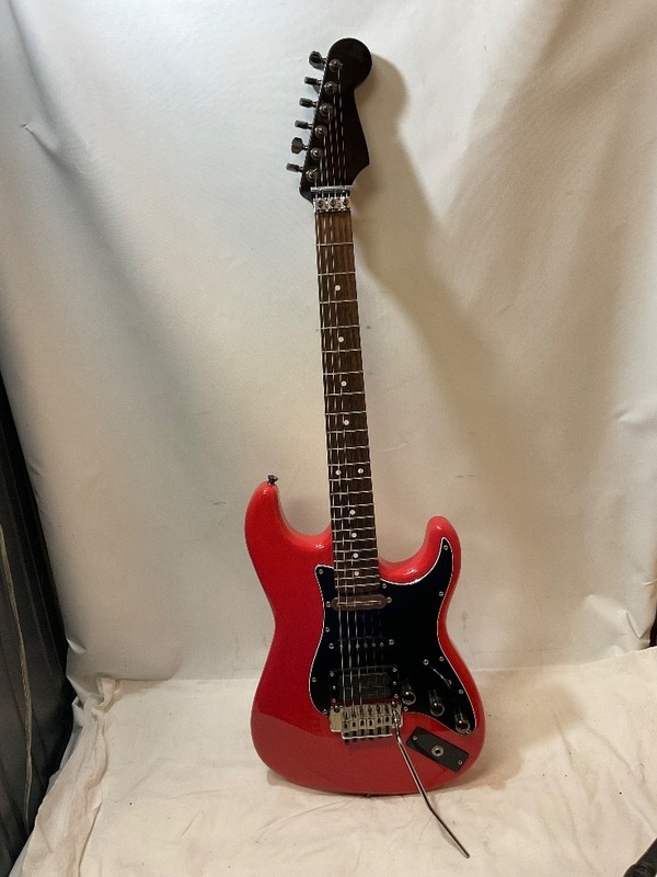 u53275　　中古　コンバットギター　CUSTOM ST