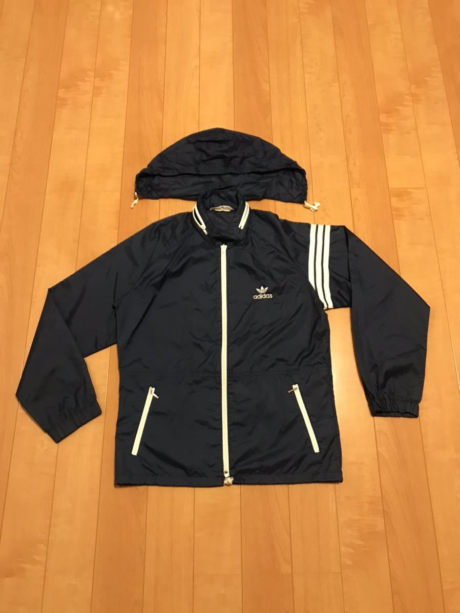 良品☆デサント／80s adidas・アディダス サイズM ビンテージ フード収納式フルジップ薄手ナイロンジャケット OLD三つ葉ロゴ刺繍ジャージ