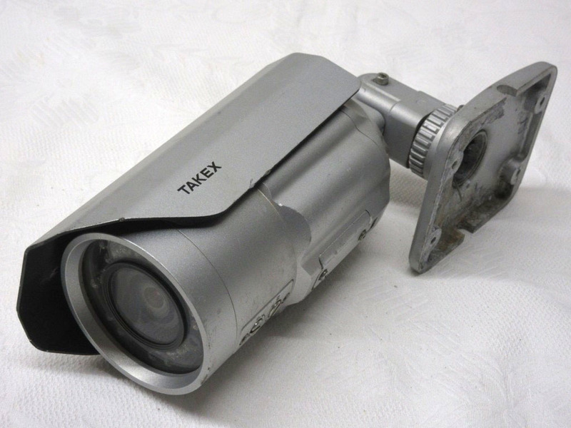 12K102 TAKEX ハウジング型スーパーデイナイトカメラ [VHC-IR981W] 1台 完全ジャンク扱い 部品取り・ダミーカメラなどに イタミ多数 売切り