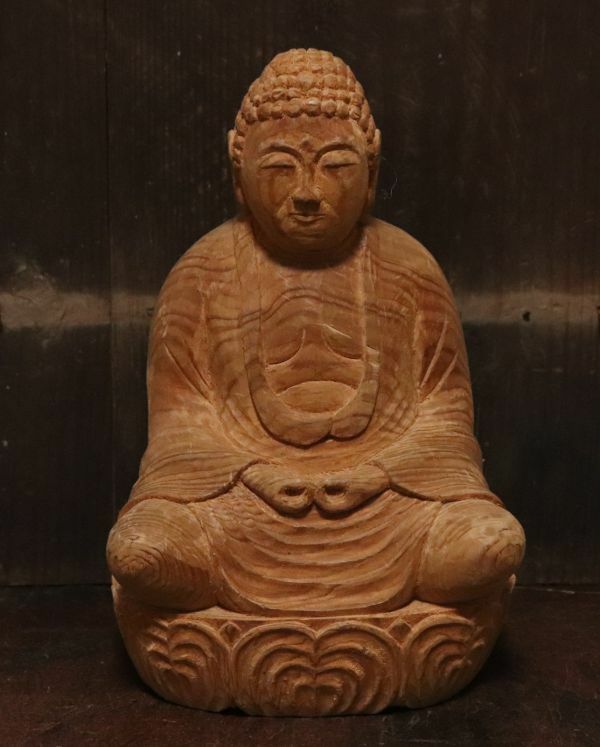 古そうな木彫の阿弥陀如来像 仏像 n517