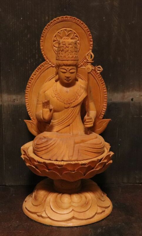 古そうな木彫の金剛拳菩薩像 仏像 n518
