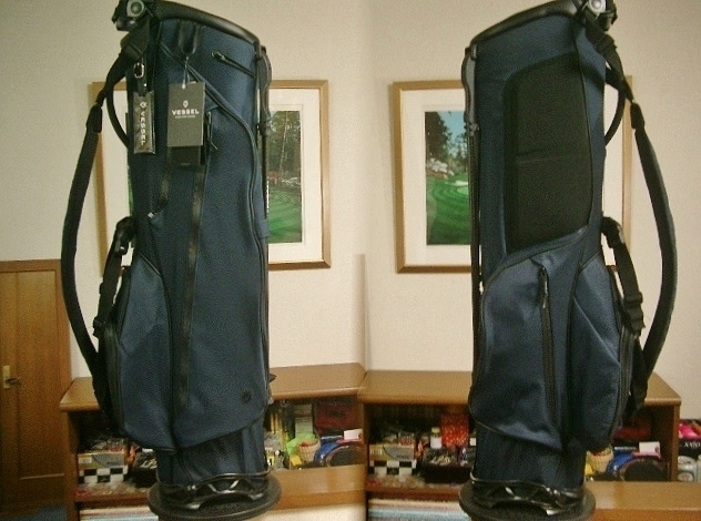 ☆未使用　ＶＥＳＳＥＬ　ベゼル　男女可　取っ手付　コンパクト　７、５インチ　合繊素材　紺色　スタンドバッグ