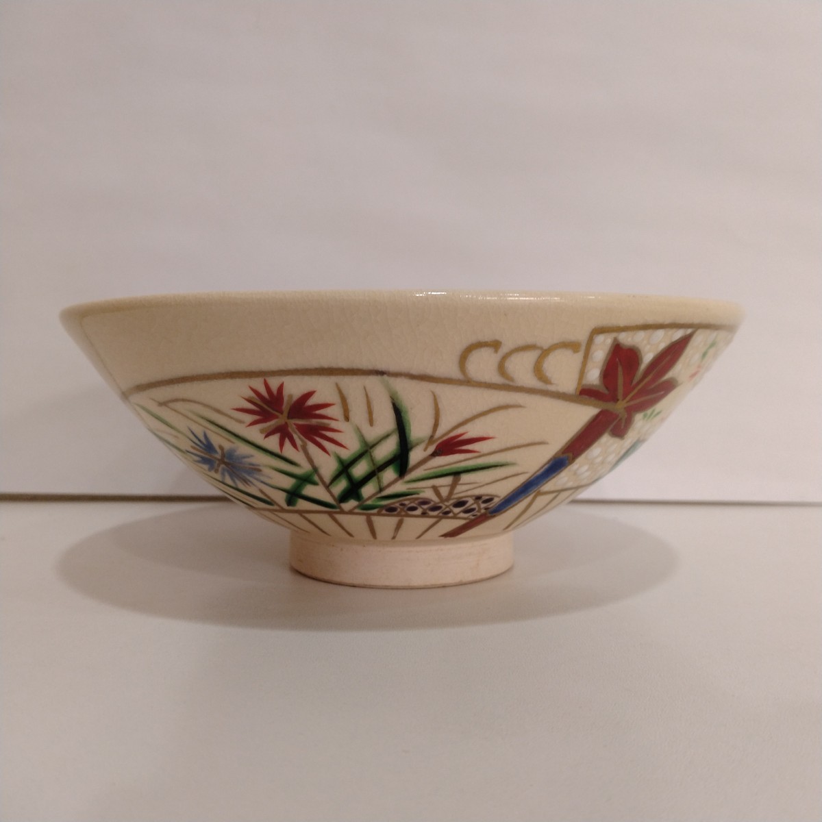 M12042　 抹茶碗　紫雲銘 色絵金彩　扇面花紋茶碗 茶器 茶道具
