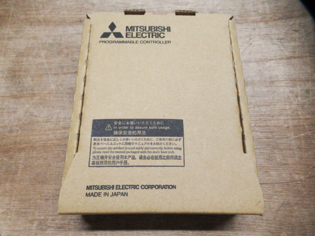 未使用品 2023年製 MITSUBISHI 三菱電機 MELSEC iQ-R R60DAV8 アナログ出力ユニット シーケンサ 管理5E1223E-F03