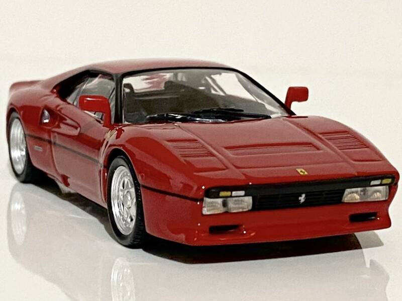 1/43 Ferrari 288 GTO ◆Nicola Materazzi, Leonardo Fioravanti at Pininfarina - 2855cc Twin Turbo V8◆ フェラーリ - アシェット