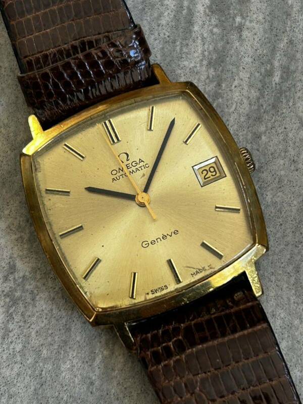 オメガ ジュネーブ OMEGA Geneve スクエア デイト ゴールドカラー 自動巻き メンズ腕時計 稼働中