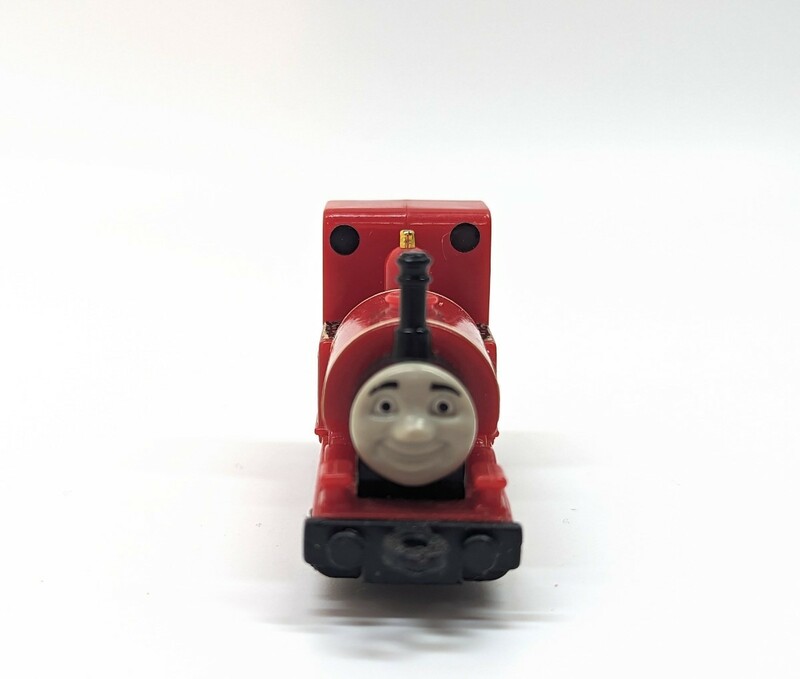 トーマスとなかまたち　スカーロイ　2002年中古品です　子供が遊んでいた物です。キズ、汚れ等あります。