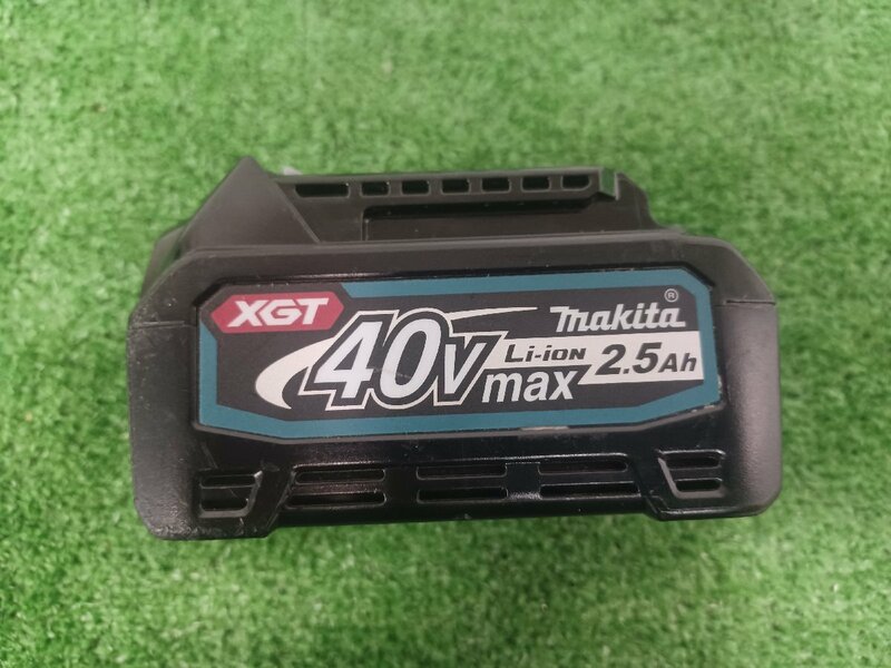 【中古品】makita(マキタ) 40V2.5Ahリチウムイオンバッテリー BL4025 (A-69923) 電動工具/ITCY5H3BQODW