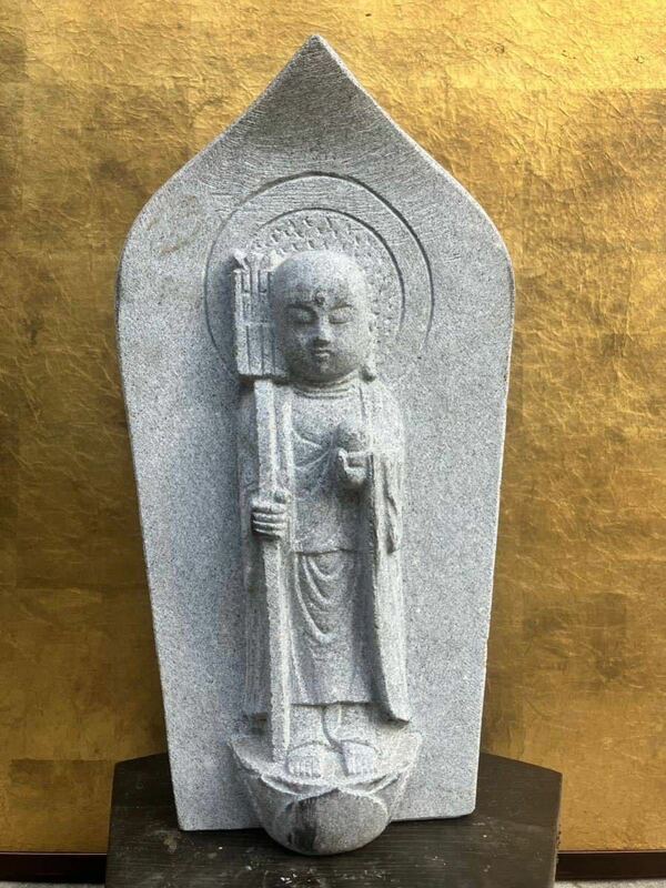 地蔵菩薩 石仏 仏像 置物 石彫　彫刻　仏教美術 置物　石像　高さ41.5cm 横幅21.0.cm 重量16.0kg 状態良好